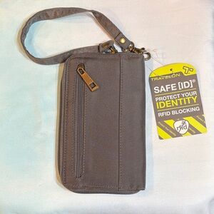 Travelon RFID Blocking Charcoal Wristlet